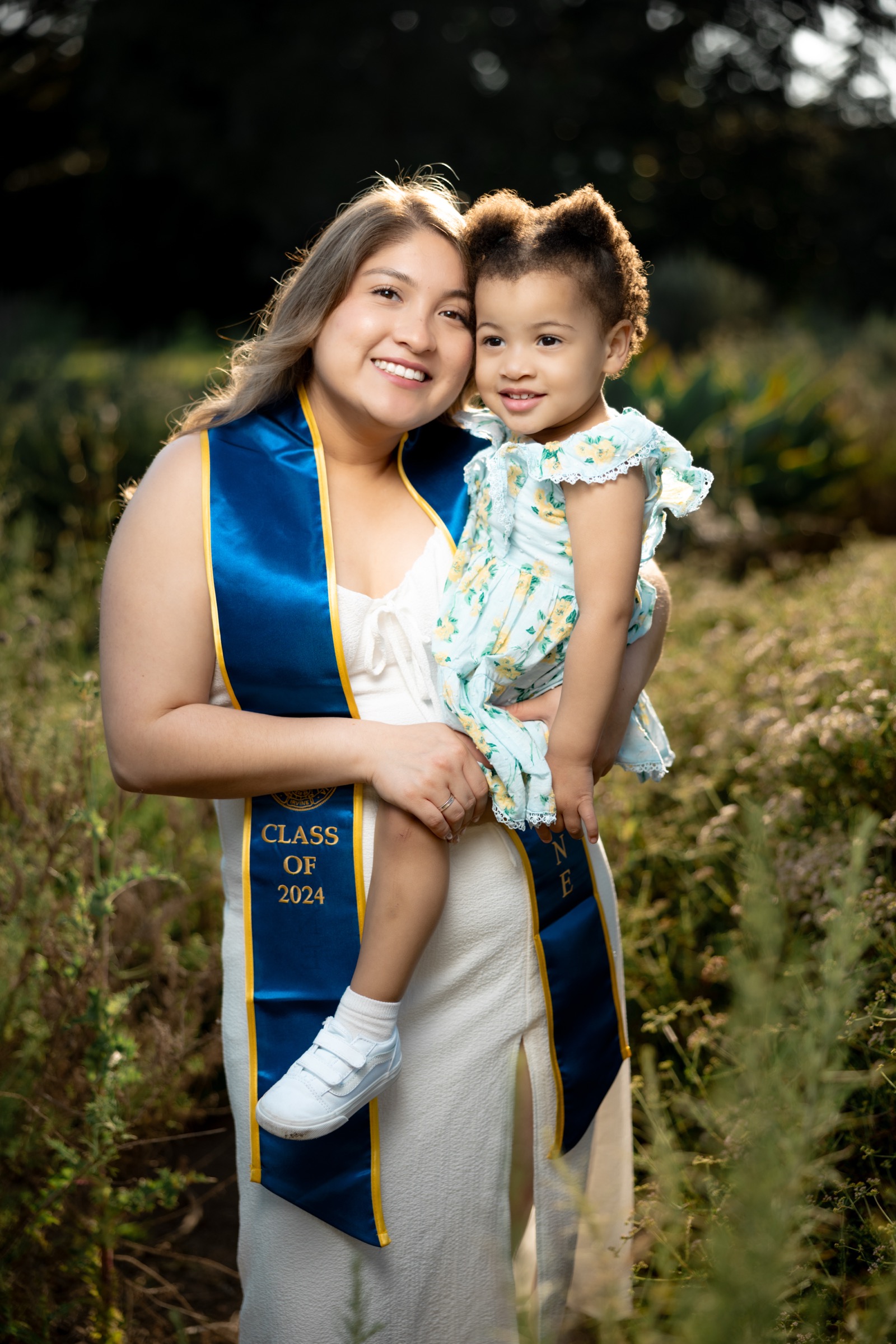 Outdoor graduation session
